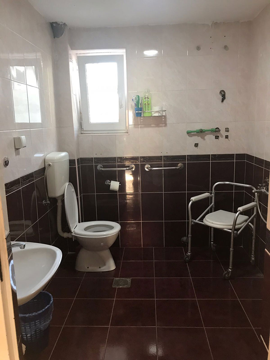 Dom za stare Neda-S kupatila