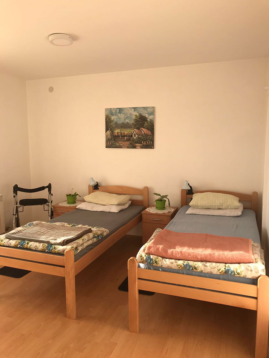 Dom za stare Neda-S unutra